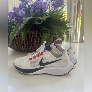 Nike Air Zoom Pegasus 37 men 8 NO INSOLES sneakers shoes DD8348-100 white EUC